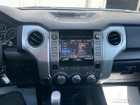 Used 2019 Toyota Tundra SR5 w/ SR5 Upgrade Package AWD/4WD image 12