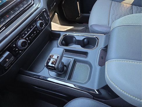 Used 2024 Chevrolet Silverado 1500 ZR2 w/ Technology Package image 25