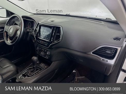 Used 2019 Jeep Cherokee Limited image 26