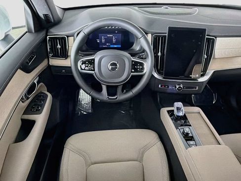 New 2026 Volvo XC90 B6 Plus w/ Protection Package Premier AWD/4WD image 24