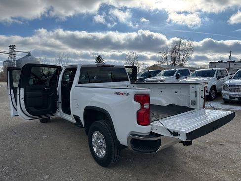 Used 2022 Chevrolet Silverado 3500 LTZ w/ LTZ Convenience Package image 26