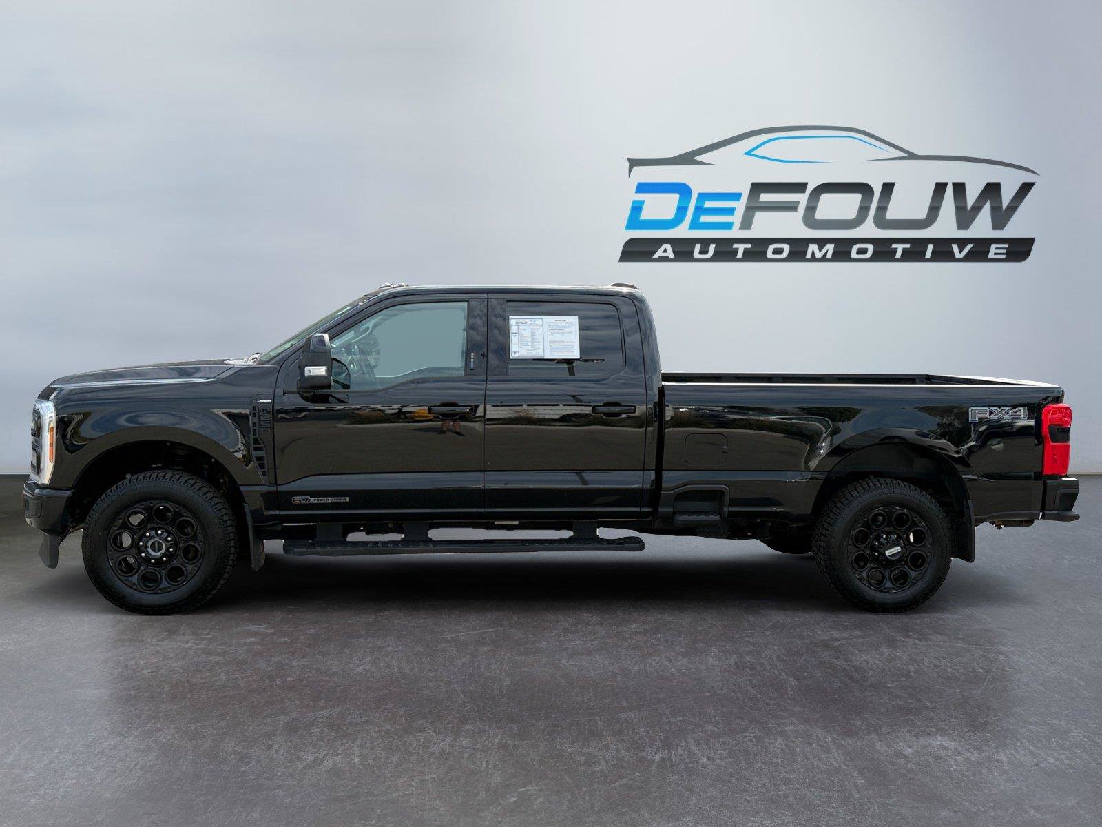 Used 2024 Ford F250 Lariat w/ Lariat Ultimate Package AWD/4WD image 6