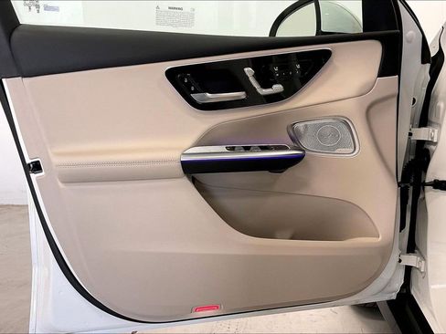 New 2026 Mercedes-Benz GLC 300 GLC 300 image 10