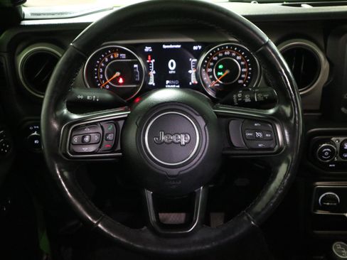 Used 2018 Jeep Wrangler Unlimited Sport S AWD/4WD image 17