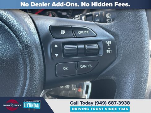 Used 2017 Kia Sorento FWD image 29