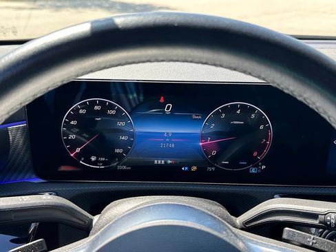 Used 2025 Mercedes-Benz CLA 250 4MATIC image 26