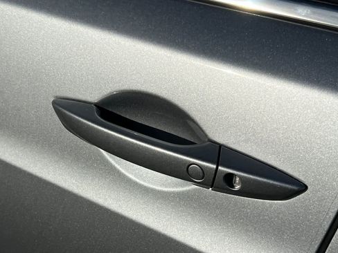 Used 2018 Acura TLX V6 SH-AWD w/ Technology Pkg image 4