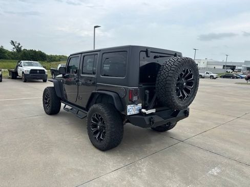 Used 2017 Jeep Wrangler Unlimited Sport w/ Quick Order Package 24S AWD/4WD image 4