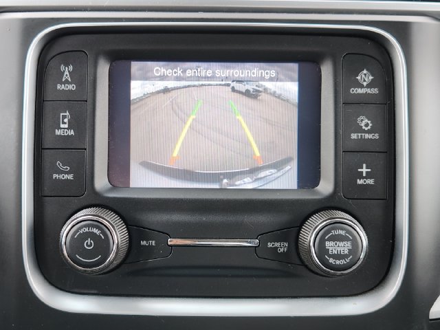Used 2021 RAM 1500 Classic SLT AWD/4WD image 18
