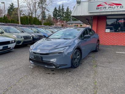 Used 2025 Toyota Prius LE
