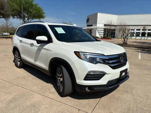 Used 2016 Honda Pilot Touring image 3