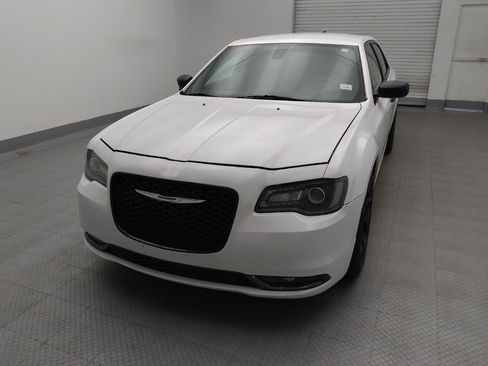 Used 2019 Chrysler 300 S RWD image 15