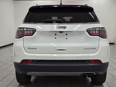 Used 2022 Jeep Compass Limited AWD/4WD image 15
