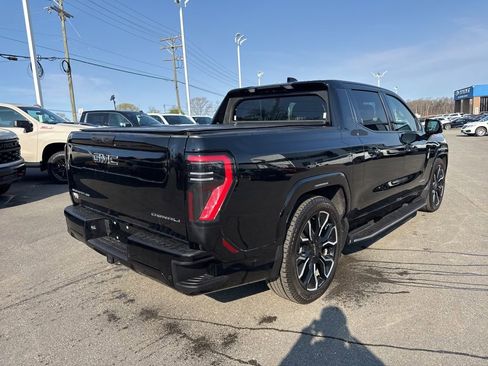 Used 2025 GMC Sierra EV Denali AWD/4WD image 5
