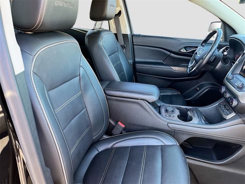 Used 2021 GMC Acadia Denali w/ Denali Technology Package image 30