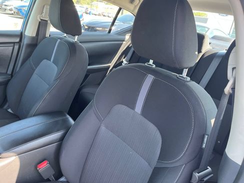 Used 2025 Nissan Sentra SV FWD image 12