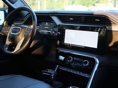 Used 2024 GMC Sierra 1500 Denali w/ Denali Reserve Package image 39