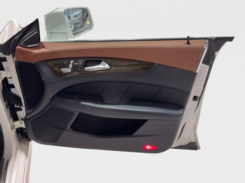 Used 2016 Mercedes-Benz CLS 400 4MATIC image 25