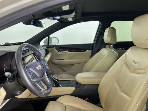 Used 2017 Cadillac XT5 Premium Luxury image 13