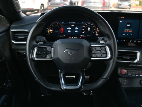 Used 2025 Ford Mustang GT Premium image 21