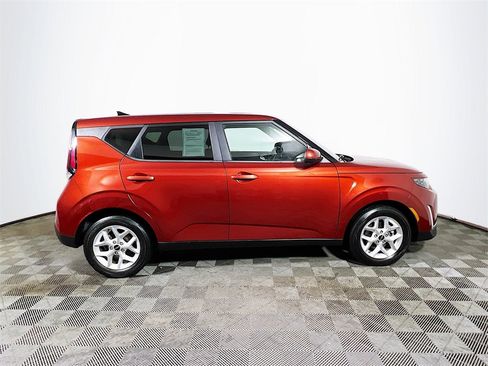 Used 2023 Kia Soul LX w/ Option Group 015 image 9