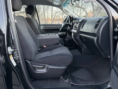 Used 2010 Toyota Tundra 4x4 Double Cab image 25