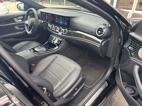 Used 2023 Mercedes-Benz E 350 Sedan image 27