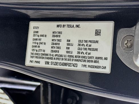 Used 2021 Tesla Model 3 Standard Range Plus RWD image 12