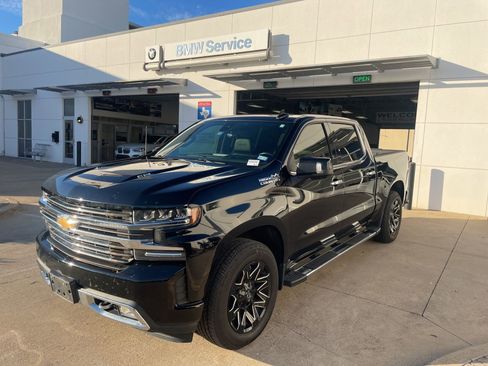 Used 2019 Chevrolet Silverado 1500 High Country w/ Technology Package image 1