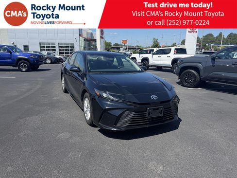 Used 2025 Toyota Camry LE FWD image 1