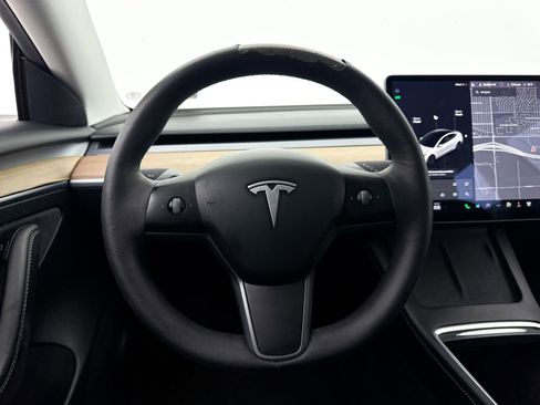 Used 2021 Tesla Model 3 Long Range image 3