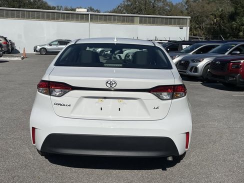Used 2025 Toyota Corolla LE FWD image 4