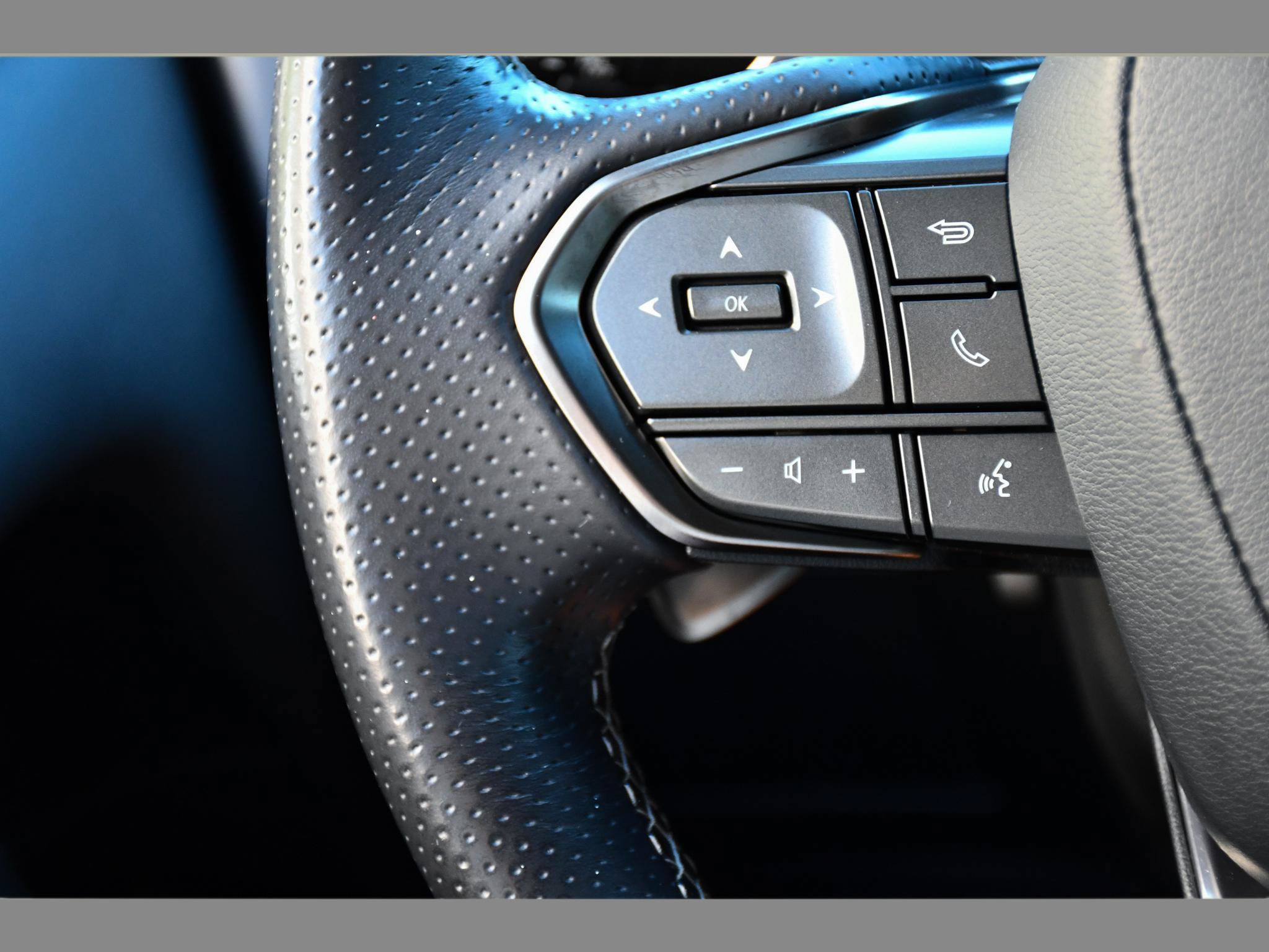 Used 2024 Lexus LX 600 F Sport AWD/4WD image 34