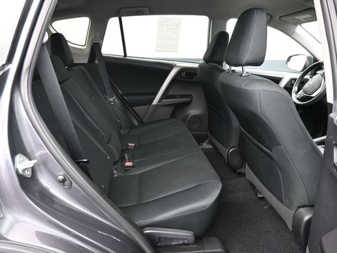 Used 2018 Toyota RAV4 LE w/ All Weather Liner Package AWD/4WD image 32