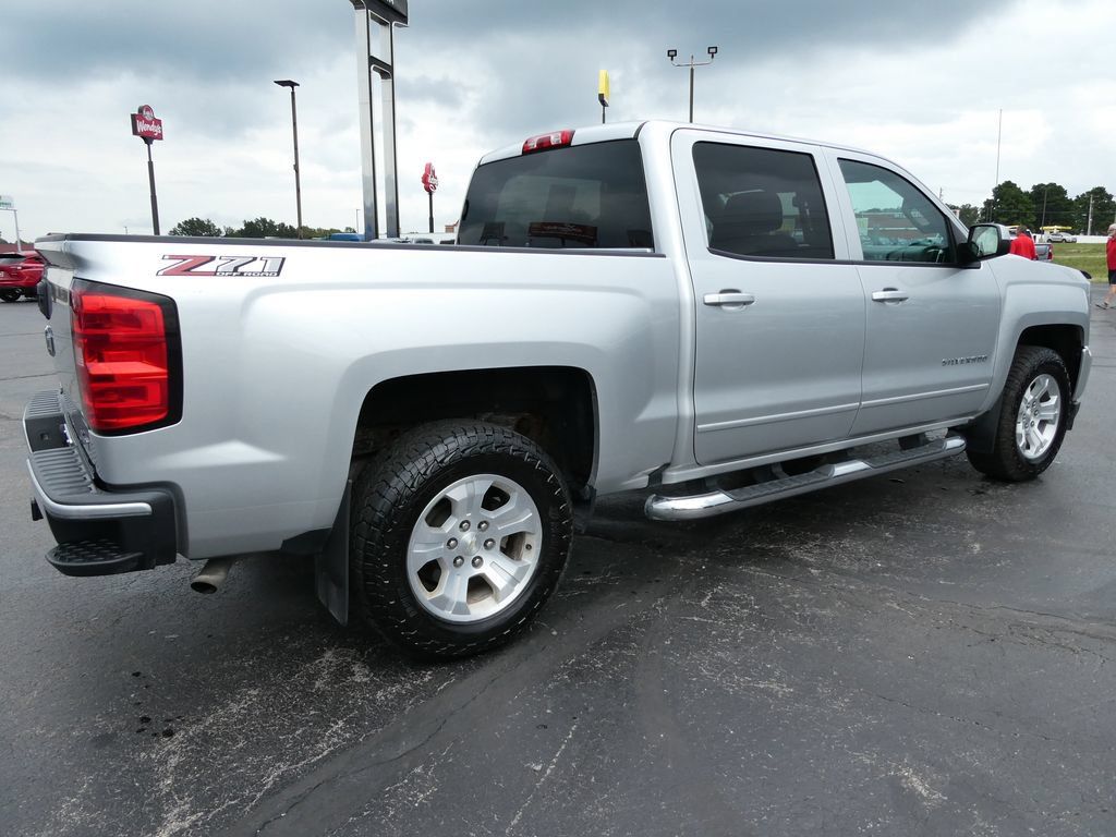Used 2018 Chevrolet Silverado 1500 LT w/ All Star Edition AWD/4WD image 5