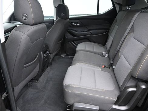 Used 2021 Chevrolet Traverse LS image 14