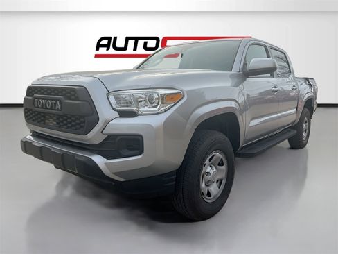 Used 2022 Toyota Tacoma SR image 3