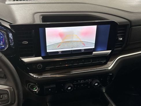 Used 2023 Chevrolet Silverado 1500 LT Trail Boss w/ Protection Package image 9