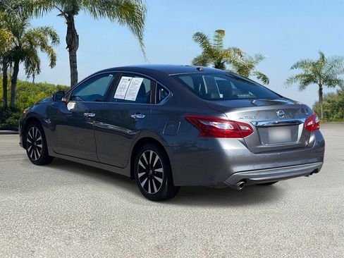 Certified 2018 Nissan Altima 2.5 SL FWD image 3