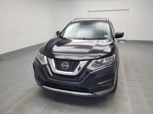Used 2018 Nissan Rogue SV image 15