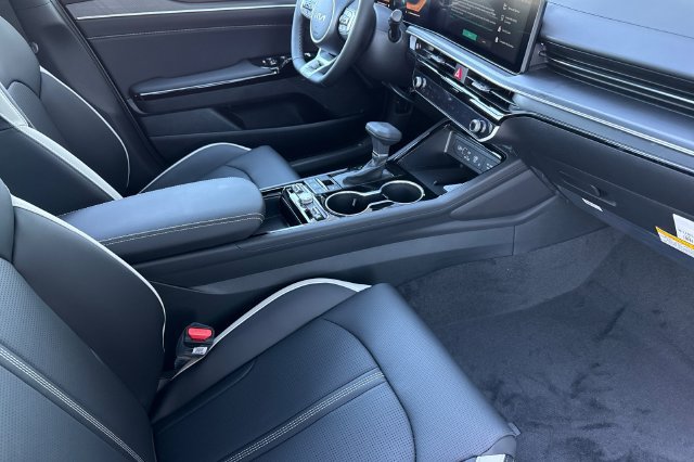 New 2026 Kia K5 GT-Line w/ GT-Line Premium Package FWD image 17
