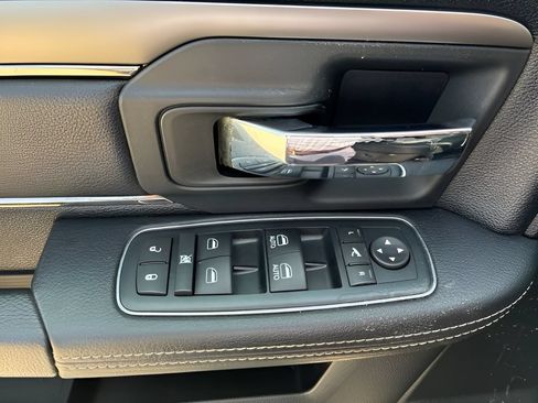 Used 2017 RAM 1500 Sport w/ Black Ram 1500 Sport Group AWD/4WD image 18