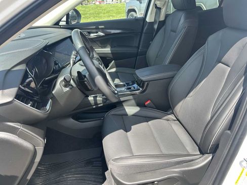 Used 2023 Buick Envision Essence AWD/4WD image 19