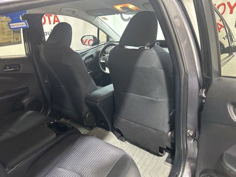 Used 2018 Toyota Prius Prime Plus image 15