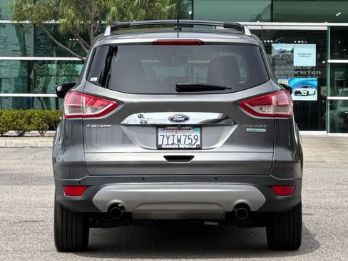 Used 2014 Ford Escape Titanium FWD image 5