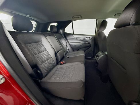 Used 2023 Chevrolet Equinox LT image 27