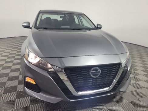 Used 2020 Nissan Altima 2.5 S FWD image 14
