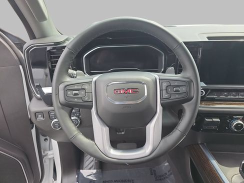 Used 2024 GMC Sierra 1500 Elevation AWD/4WD image 22