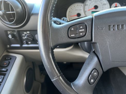 Used 2003 HUMMER H2 w/ Preferred Equipment Group AWD/4WD image 26