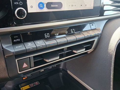 Certified 2025 Toyota Camry SE image 15